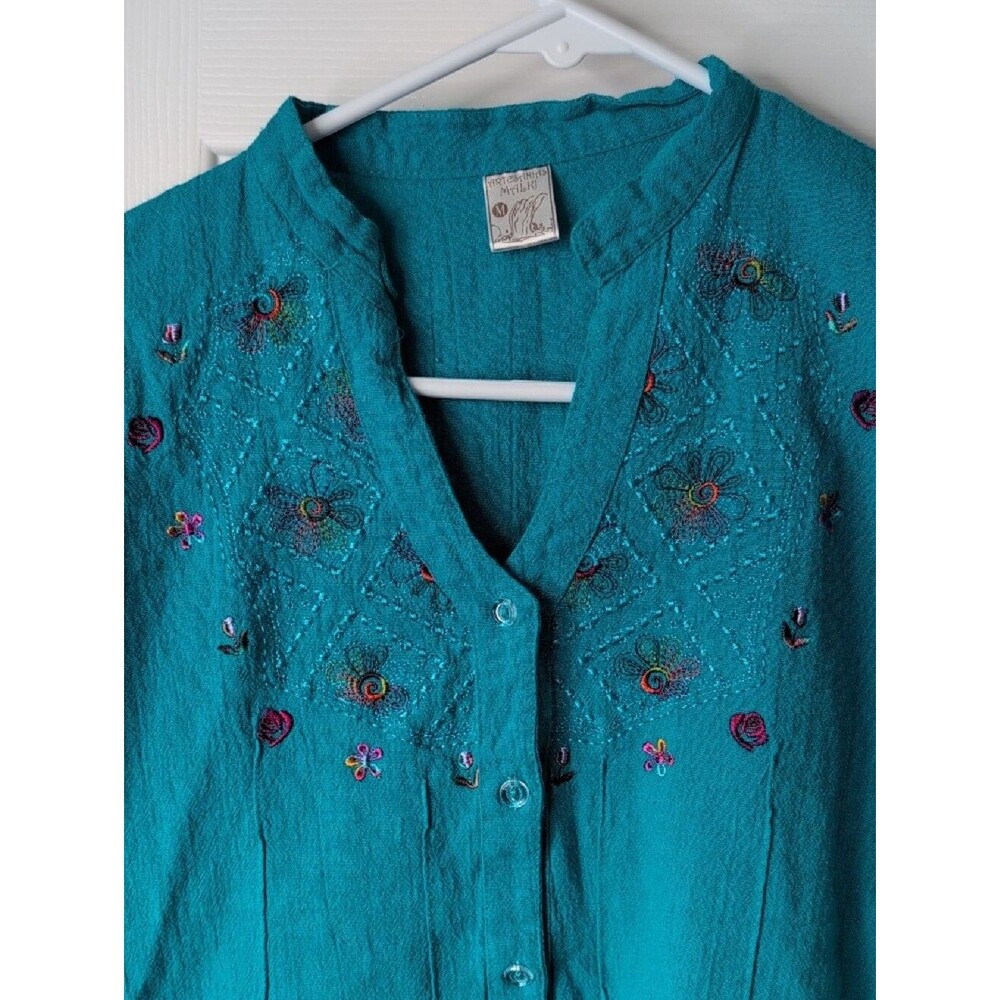 100% Cotton Embroidered V-Neck Button-Front Women's Shirt - Teal Size M - Picture 3 of 10